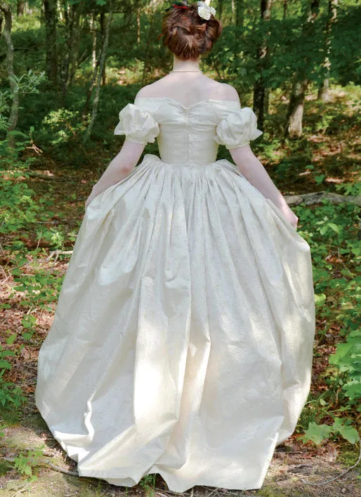 M7885 Misses' Costume