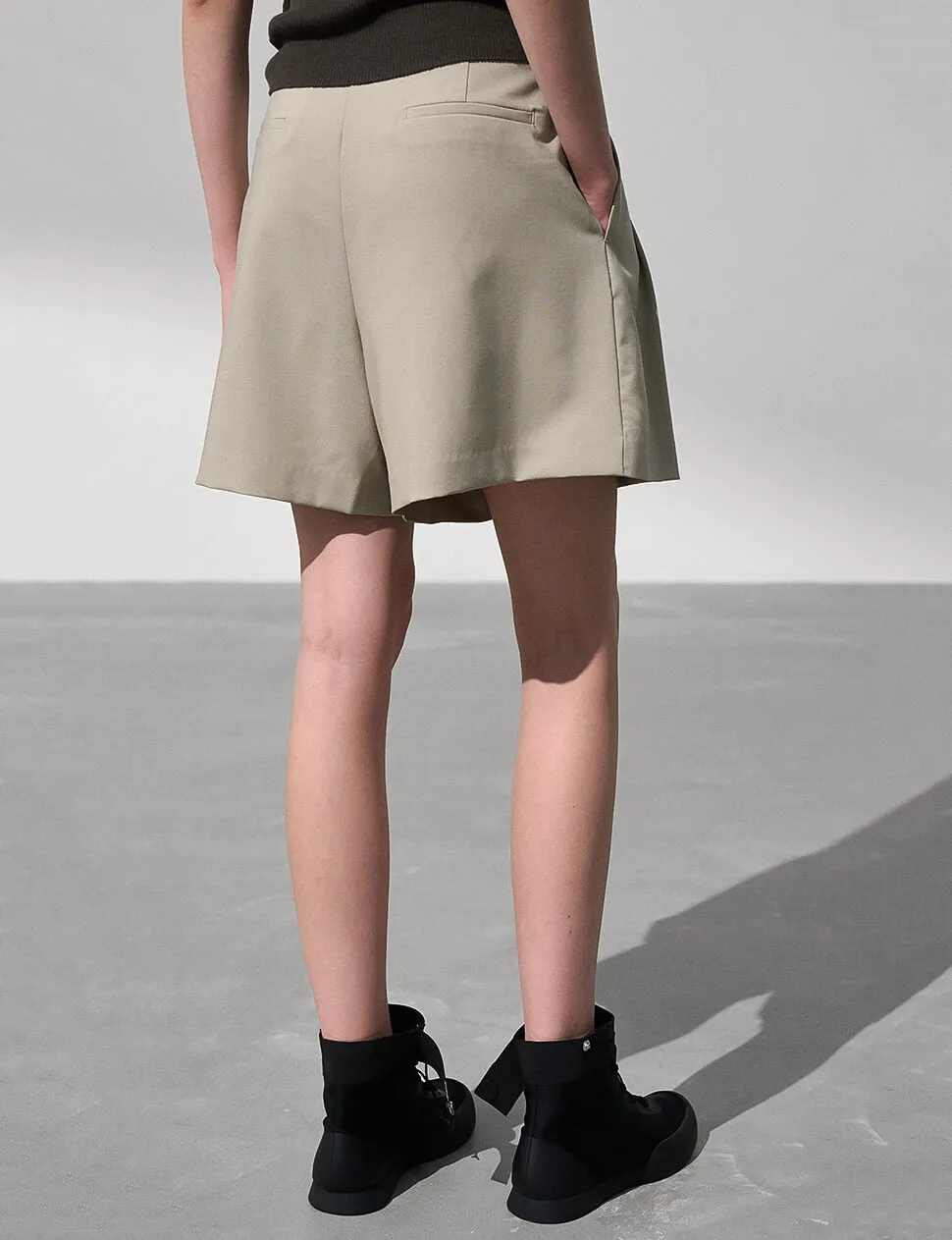 Pleated  Flared Tan Shorts